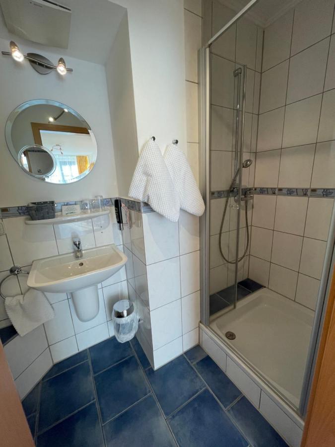 Gasthaus Felsenwastl Essing Buitenkant foto
