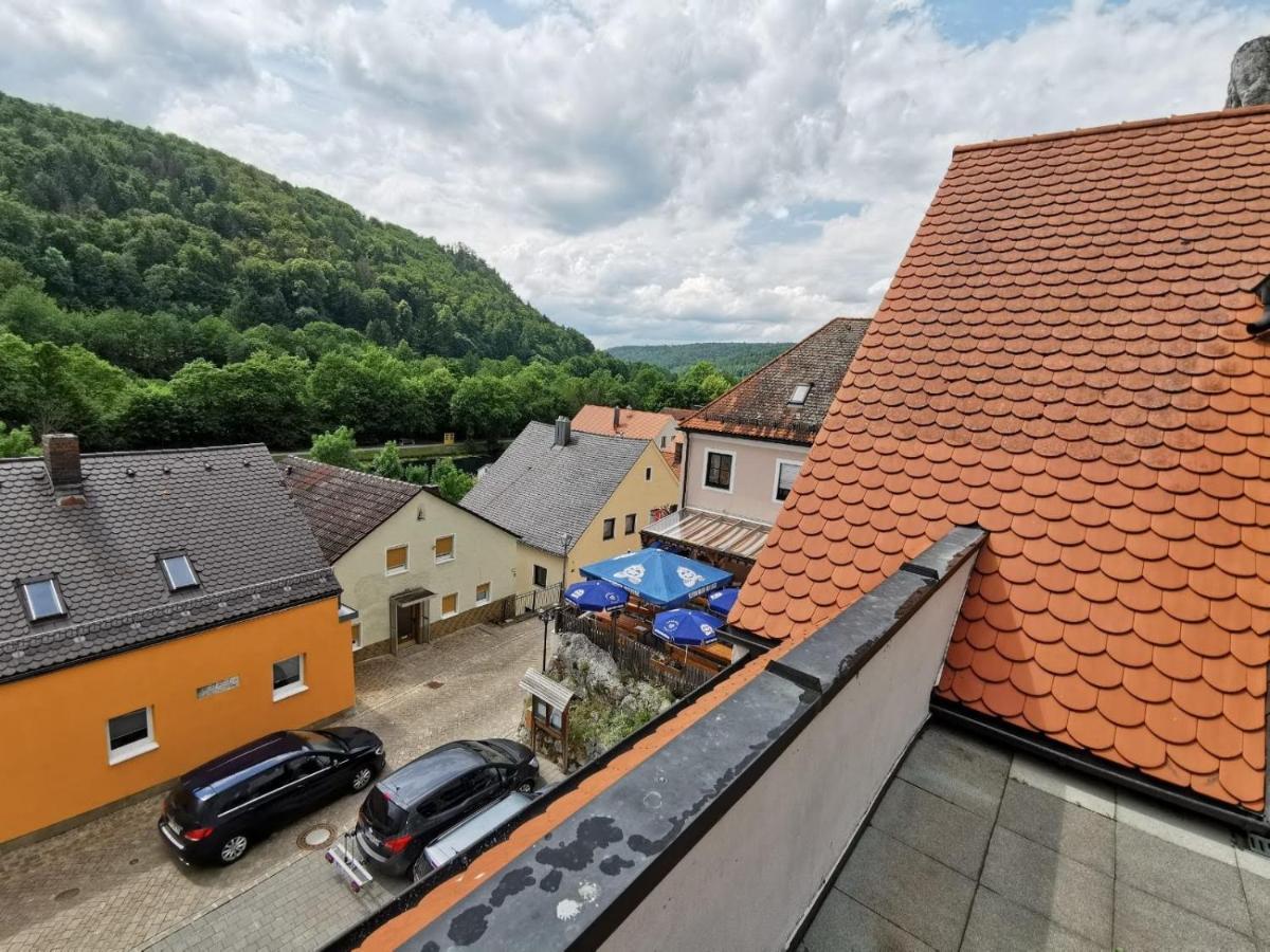 Gasthaus Felsenwastl Essing Buitenkant foto