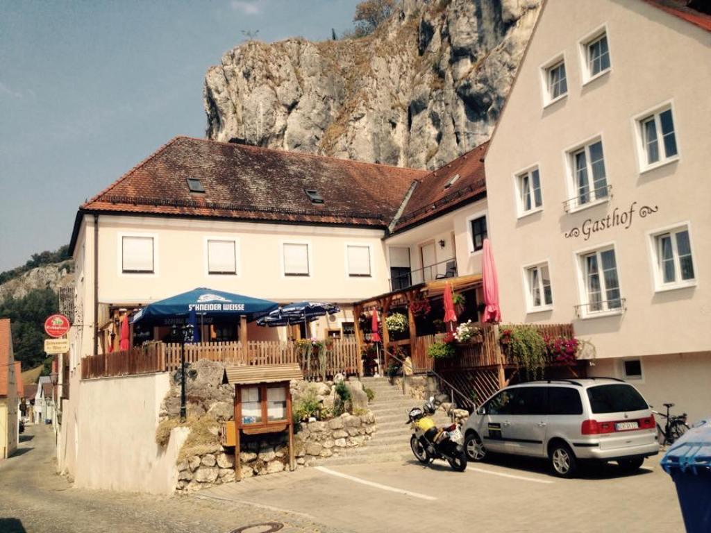 Gasthaus Felsenwastl Essing Buitenkant foto